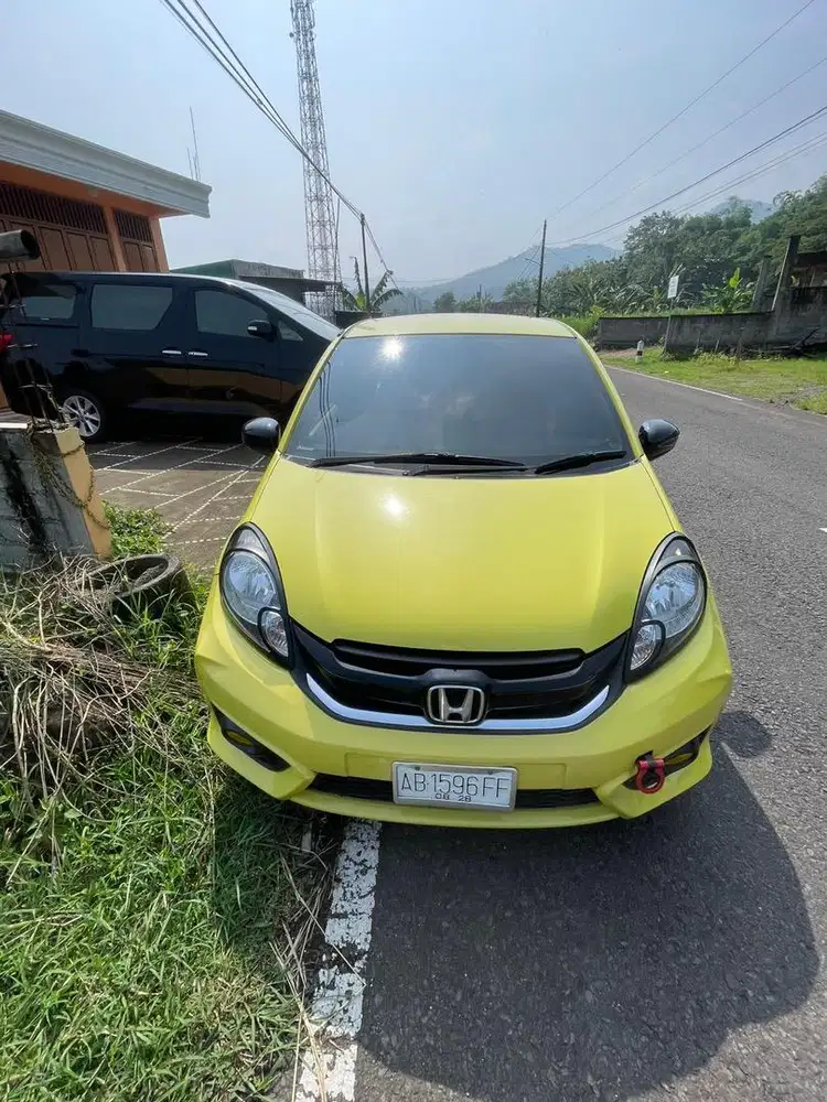 Honda Brio Satya E 2018 MT Kuning
