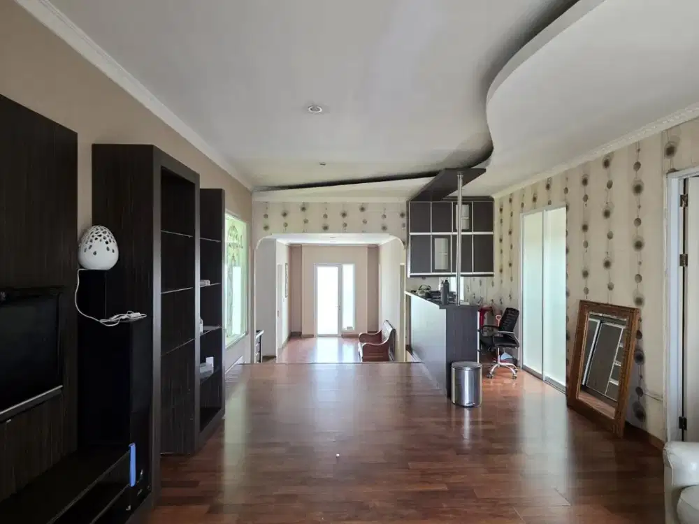 Disewa Rumah Full Furnished Cluster San Lorenzo Gading Serpong, Tangerang