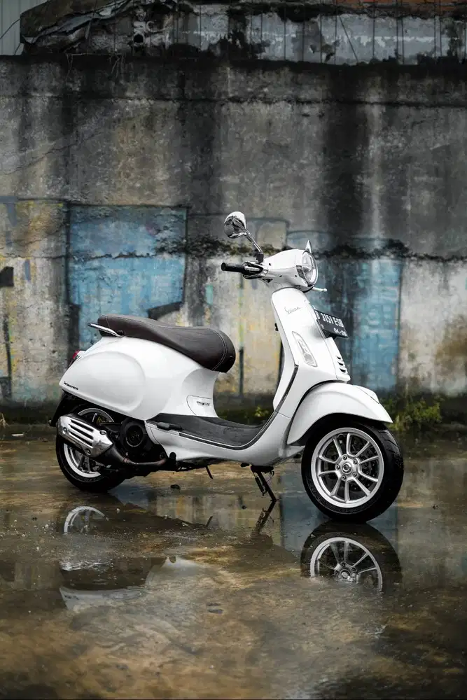 JUAL VESPA MATIC BEKAS/SECOND PRIMAVERA  2021 MURAH BERGARANSI