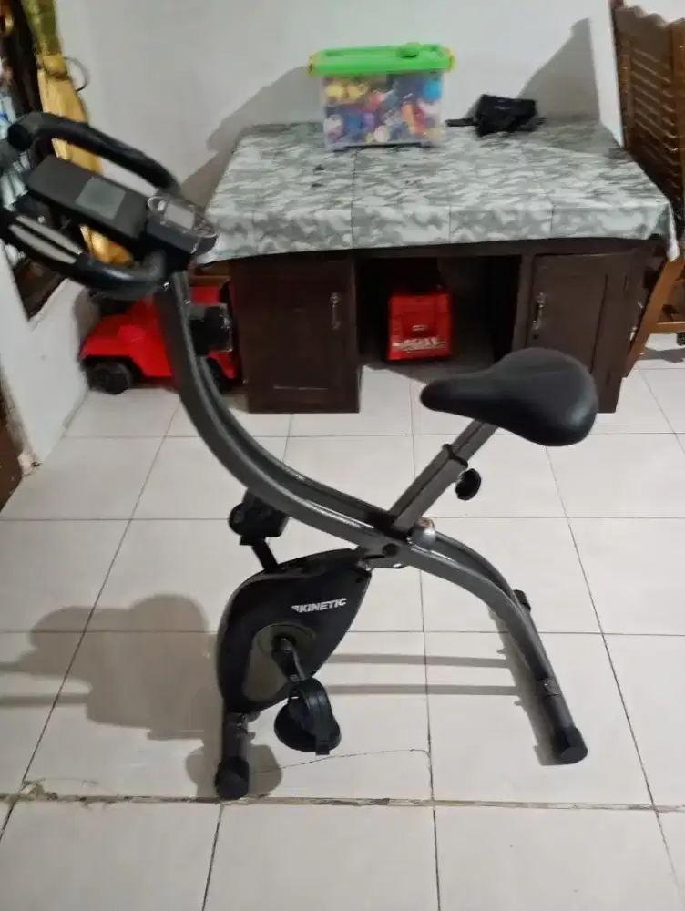 Dijual Alat treadmill dan sepeda statis