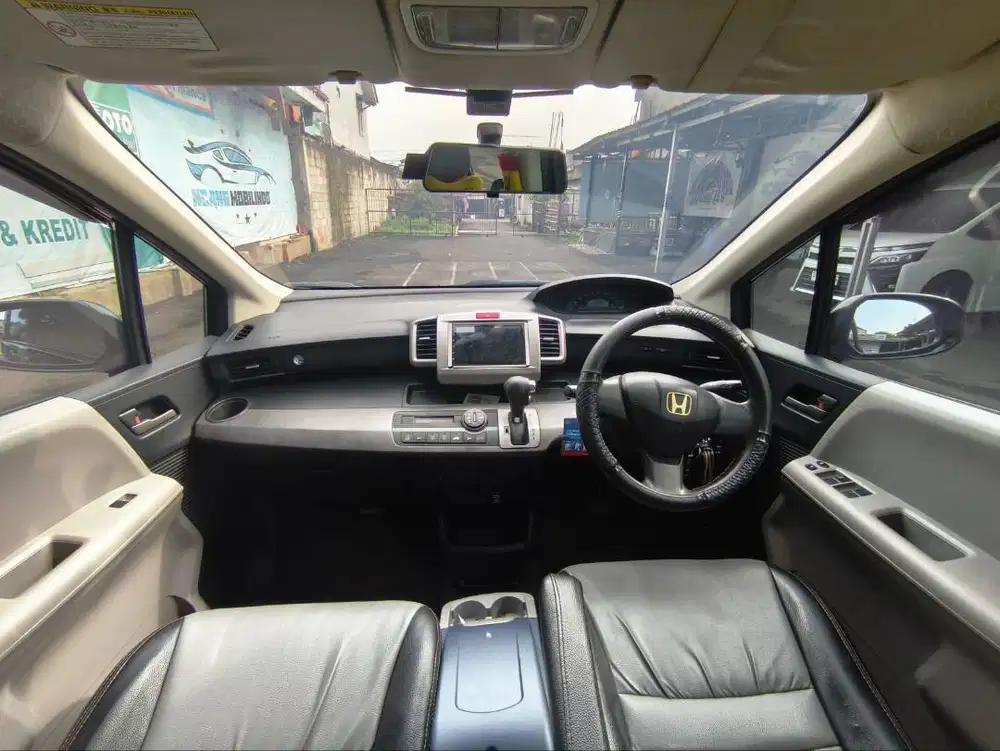 Freed E PSD Matic 2011 Dp 8 Juta Promo