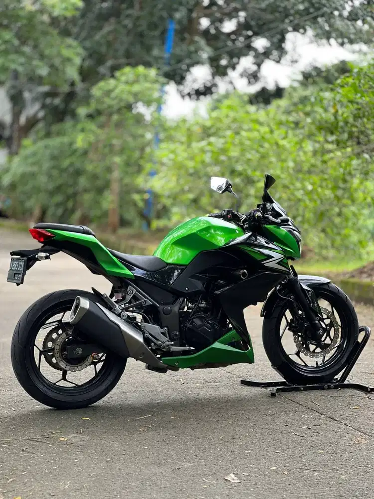 KEREN ABIS! KAWASAKI Z250 FI 2014 HIJAU KM LOW PAJAK ON SUPERB