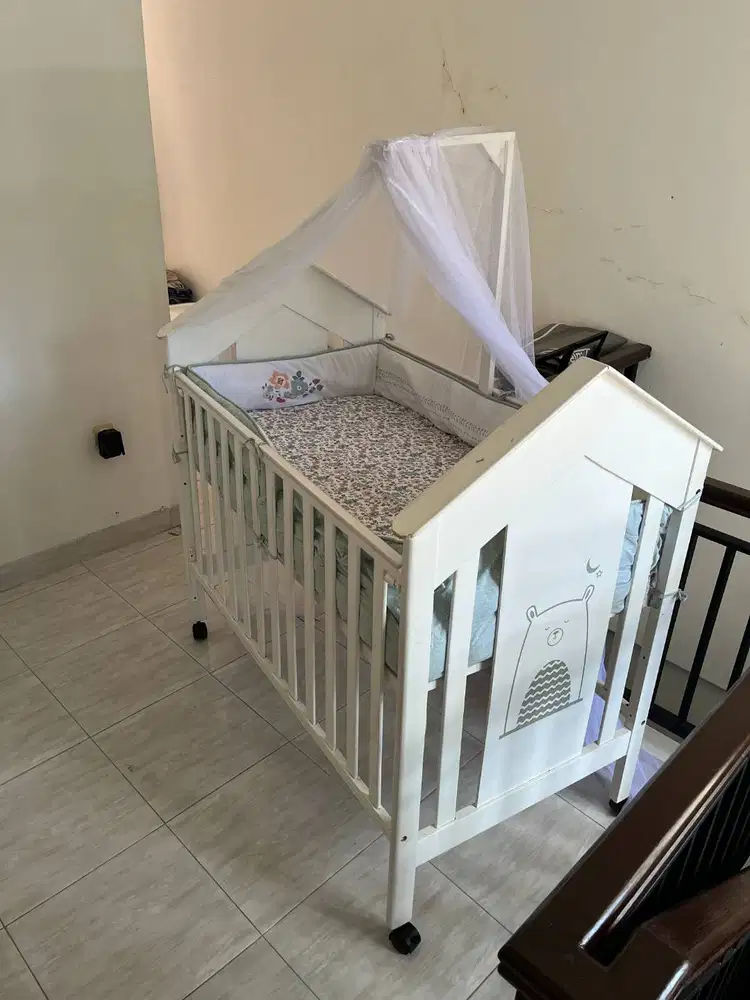 Baby Box / Baby Crip Little Equi