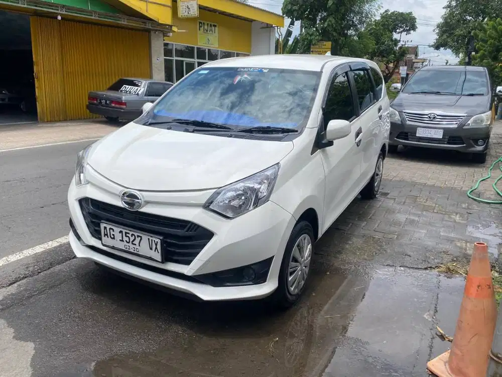 Daihatsu sigra M 1.0 plat AG 2018 Efendi mobil bekas sekoto kediri