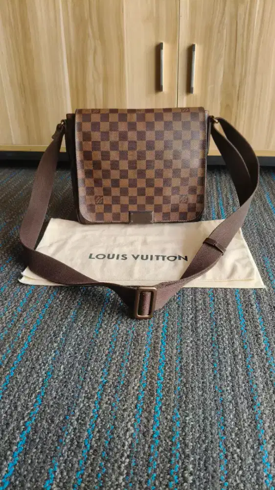 Louis Vuitton Damier PM messenger bag original asli