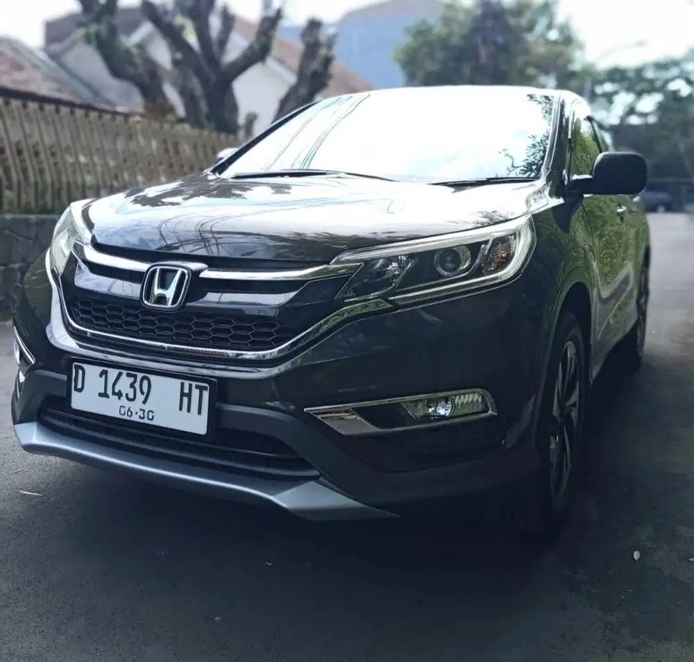 Honda CRV PRESTIGE RM3 2.4 AT 2015 SUNROOF lowKM 95rb RECORD BANDUNG