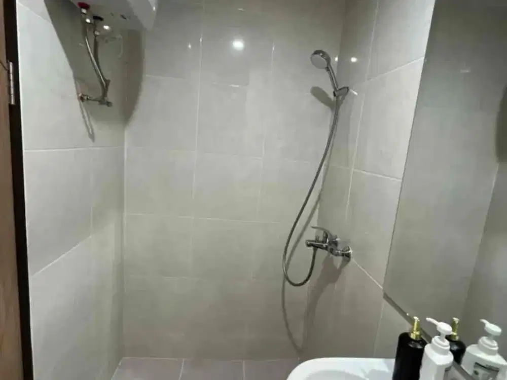 dijual cepat type studio apartment delft CPI losari makassar view kolam fasilitas lt 8