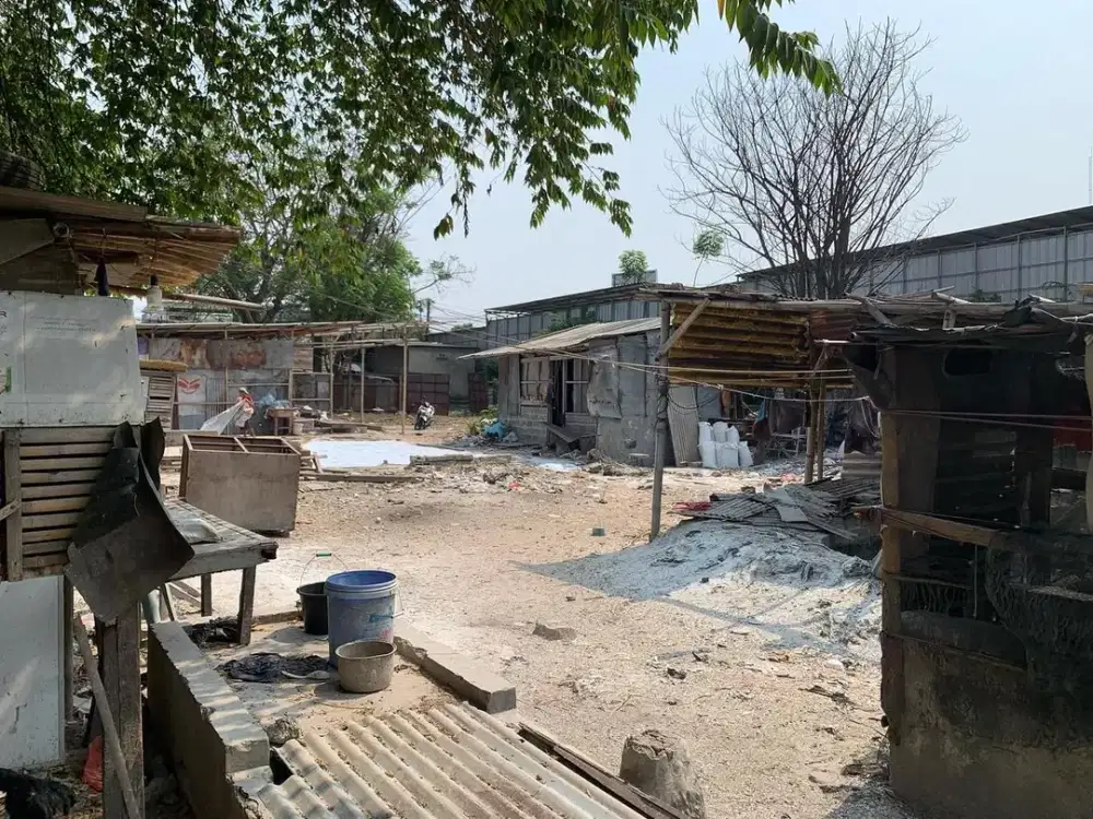 Tanah Komersial Hadap Jalan Raya Cocok Untuk Gedung Gudang Sekolah Showroom atau Lapangan Padel Gatot Subroto Tangerang Kota