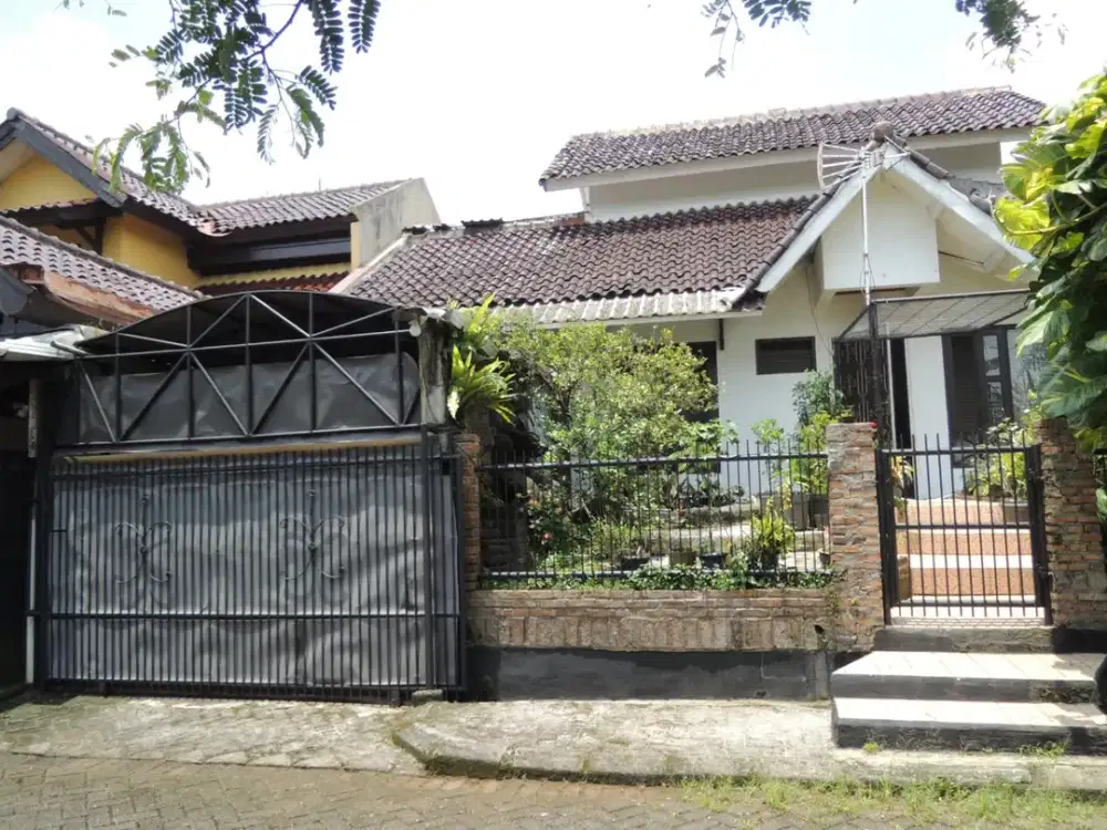Dijual Rumah Posisi Hoek di Kemang Bogor, Jawa Barat