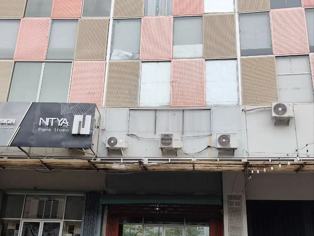 RUKO AMEGA CROWN 3 LANTAI SIAP PAKAI HANYA 900JUTA