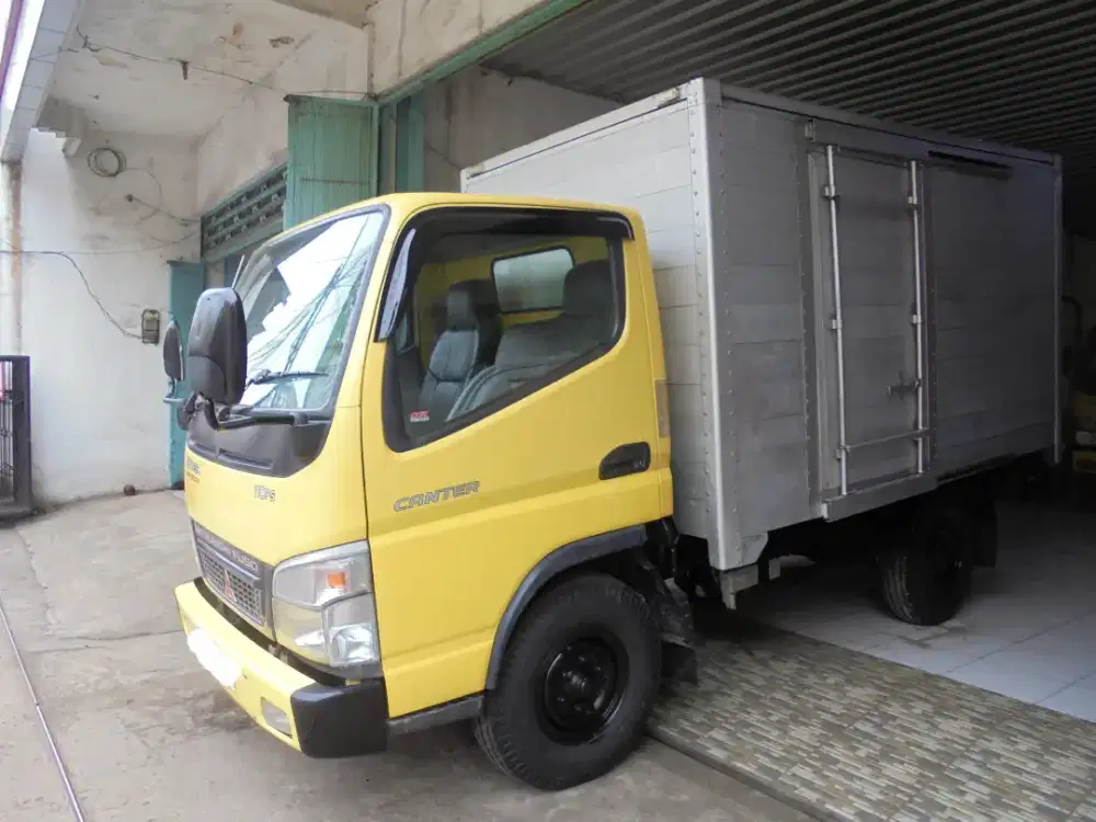 COLT DIESEL CANTER 2015 4RD Box ISTIMEWA#dyna#hino#dutro#FE71#ELF#