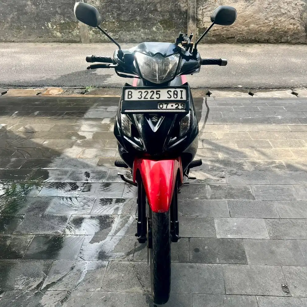 Motor Manual Suzuki Shogun Axelo 125cc Merah Hitam - Motor Irit Rare
