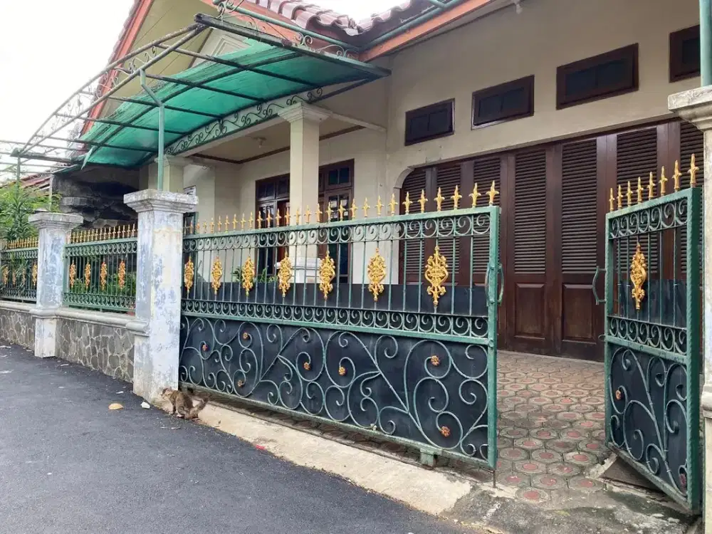 Dijual Rumah SHM di Ciracas, Jakarta Timur By Rumah Chinida (Rt)