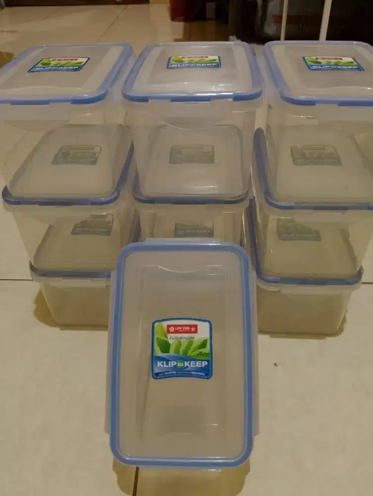 Wadah Serba Guna Lion Star / Tupperware