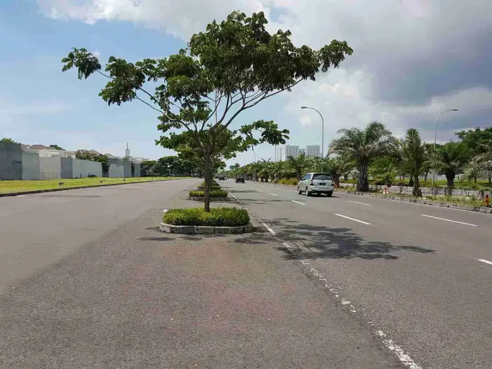 Disewakan Kavling Komersial 156 m2 Tanah Pakuwon City Long Beach SL2 Cocok Cafe Resto Toko