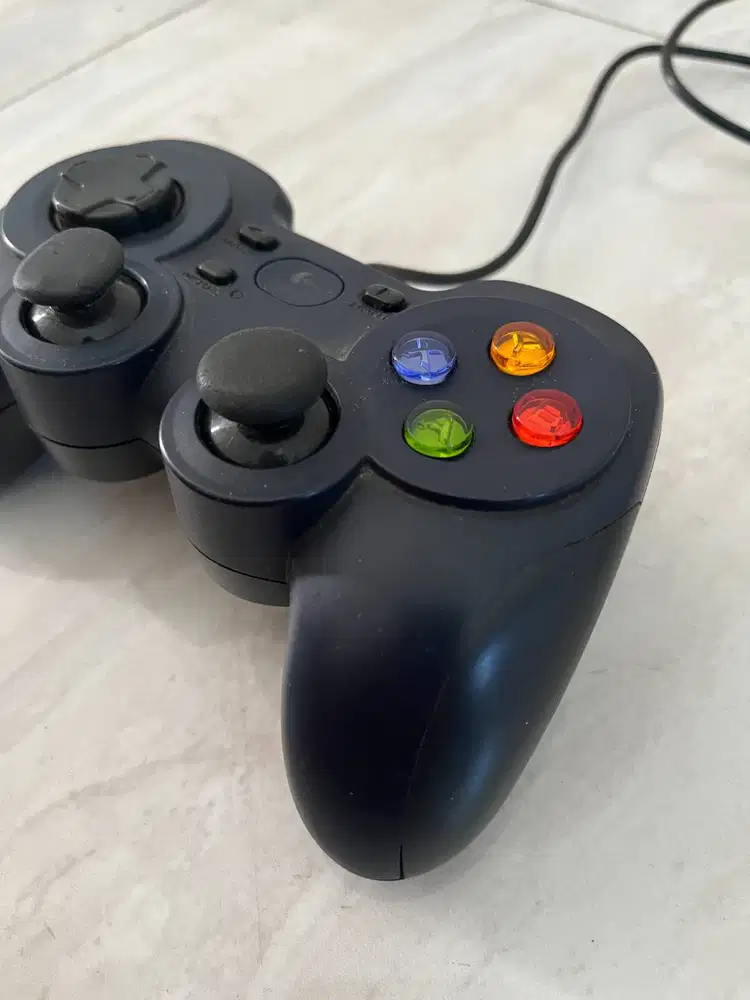 Logitech F310 Gamepad Joystick
