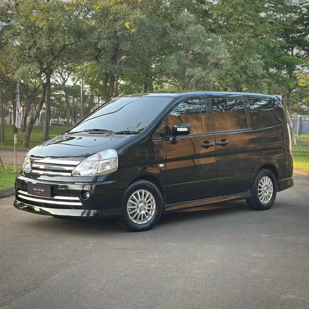 Nissan Serena 2011 Bensin