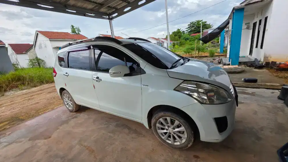 suzuki ertiga GL 2014 putih