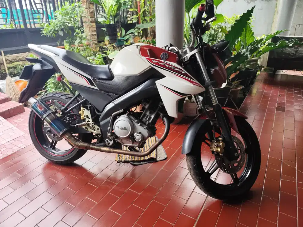 Motor Yamaha New Vixion Lightning 2013