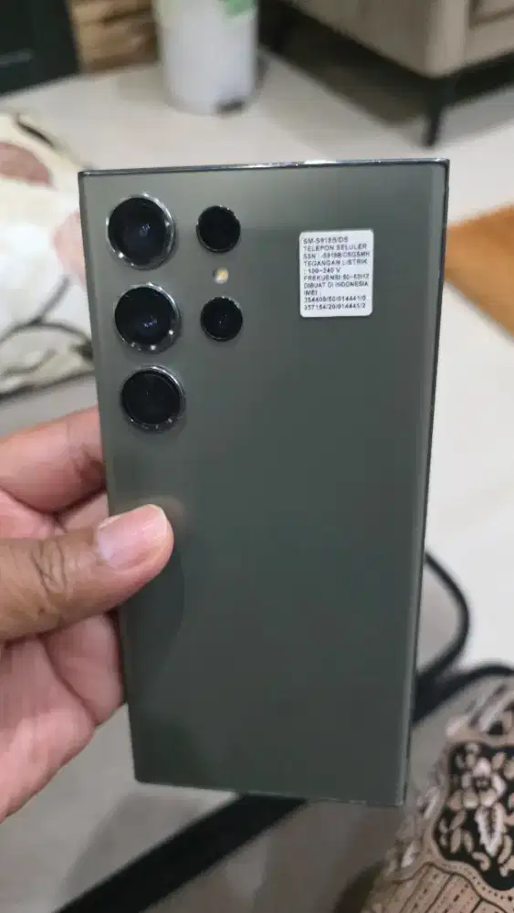 Dijual Samsung S23 Ultra 12 / 512 sangat bagus