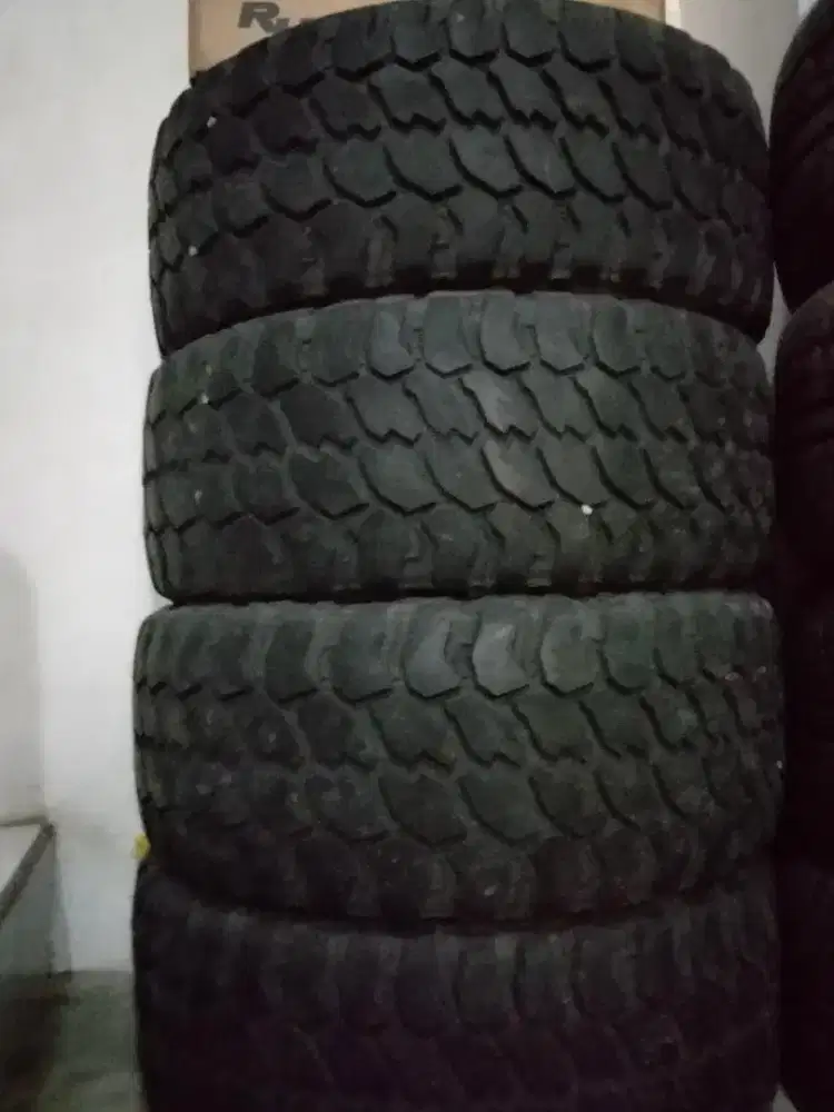 Ban second mulus siap pakai 265-50 R20