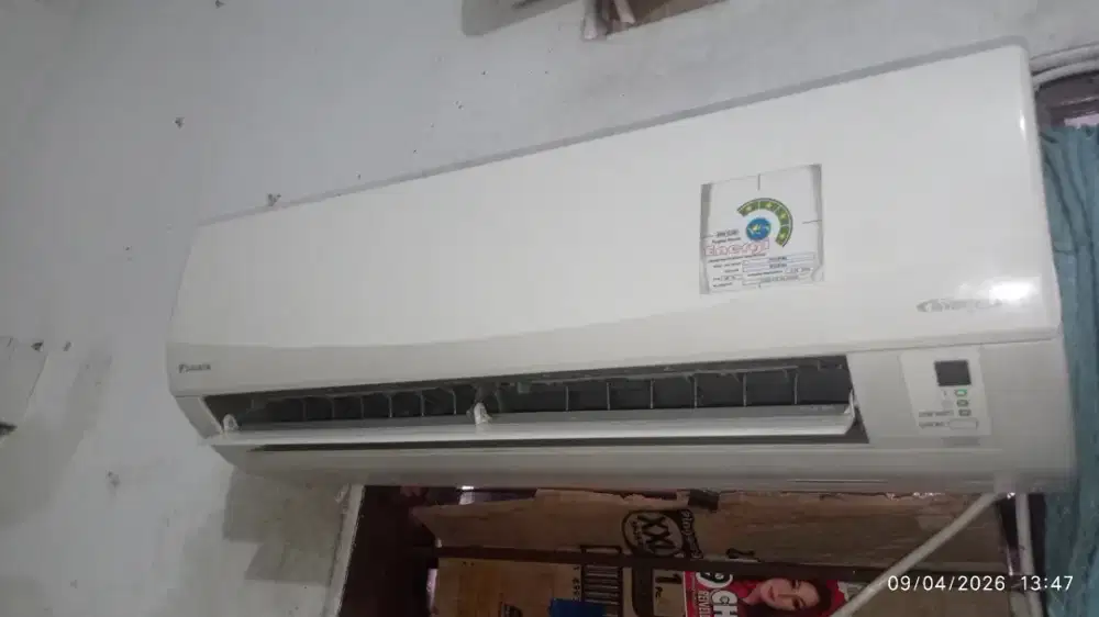 Ac Daikin inverter 1/2pk R32