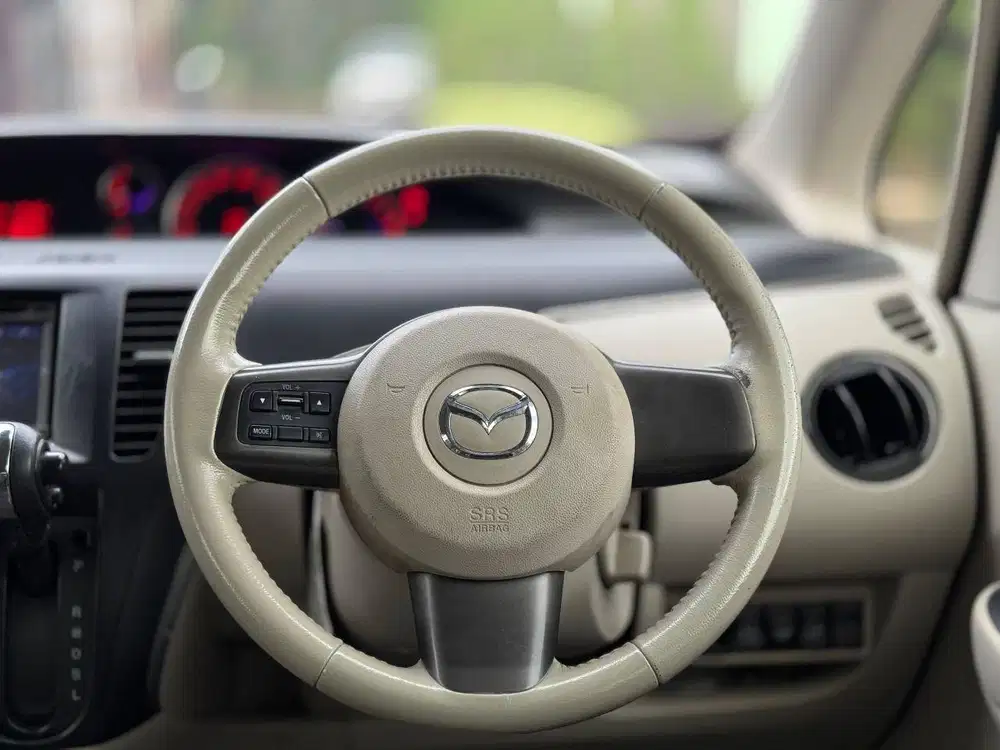 TERMURAH!!MAZDA BIANTE 2.0 AT 2013 SIAP PAKAI