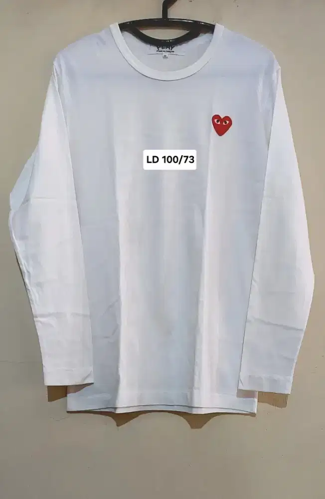 Kaos PLAY lengan panjang ori size M