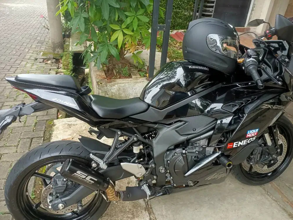 Dijual over credit ZX25R warna hitam 2026 nonABS