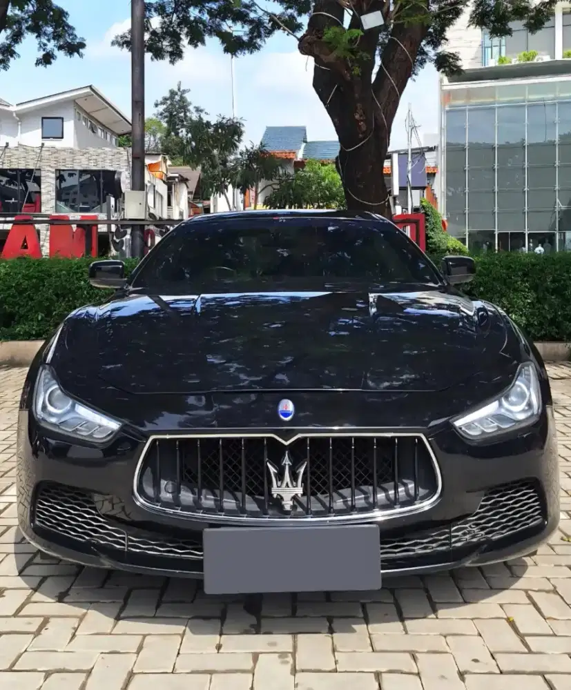 MURAH CASH. Maserati Ghibli V6 2015 quattroporte 2014 panamera