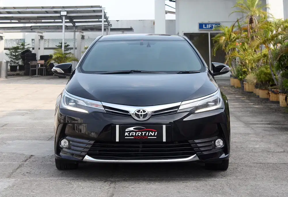 Altis V 2018 LOW KM 80rban Service Record Toyota Hitam Facelift