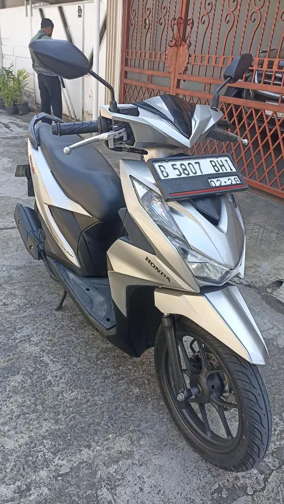 Honda beat deluxe CBS ISS tahun 2023.