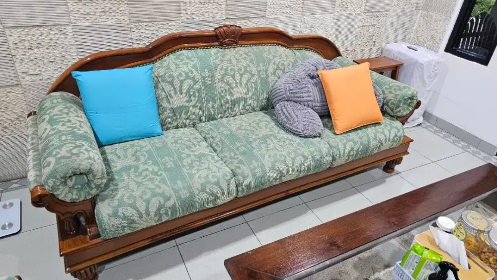 Dijual Cepat Sofa