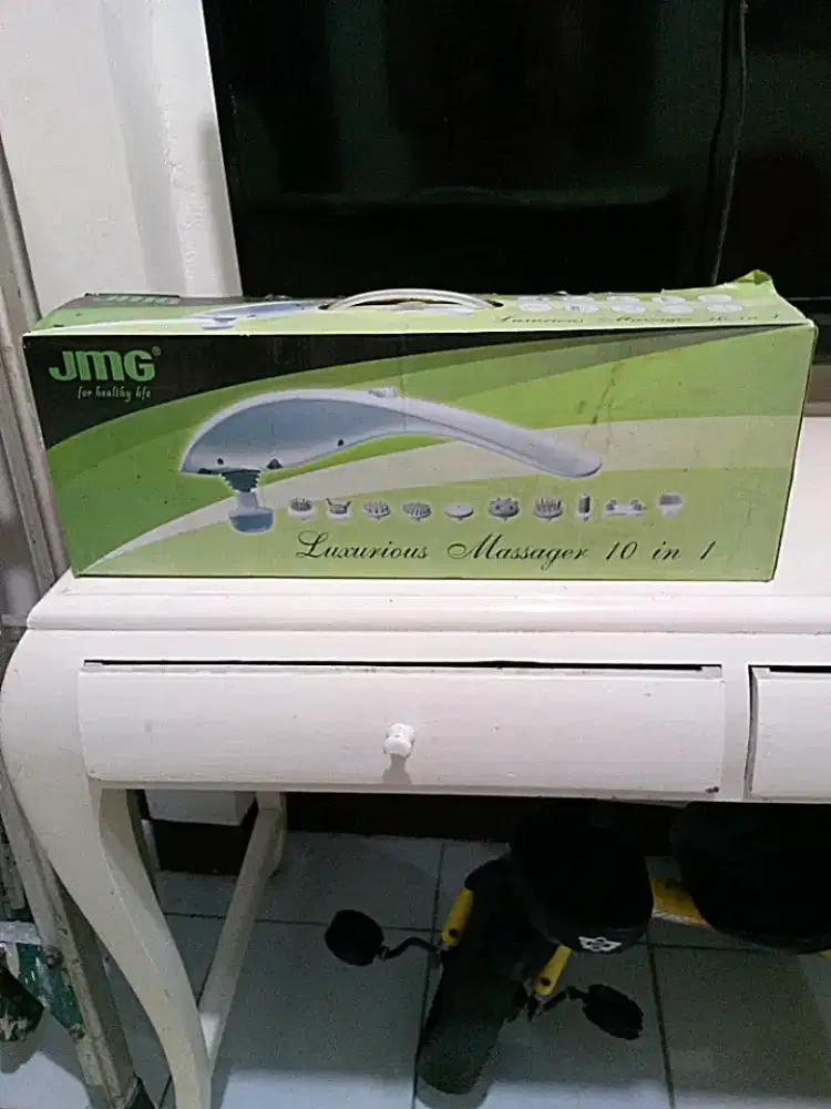 Alat Pijat JMG 10 in 1 Nyaris Baru.
