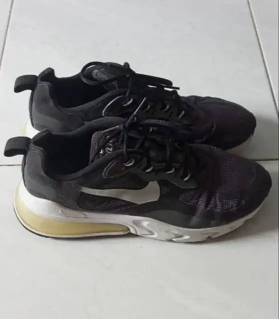 Sepatu Nike air max 270 react Original size 42