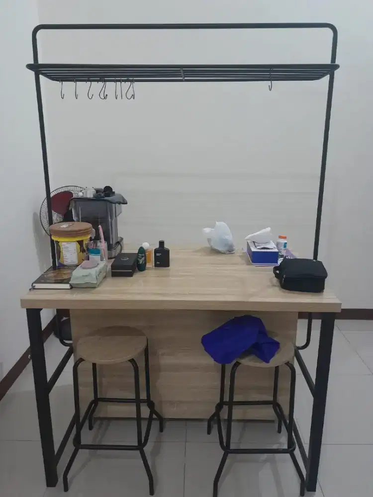 meja bar masih bagus free bongkar