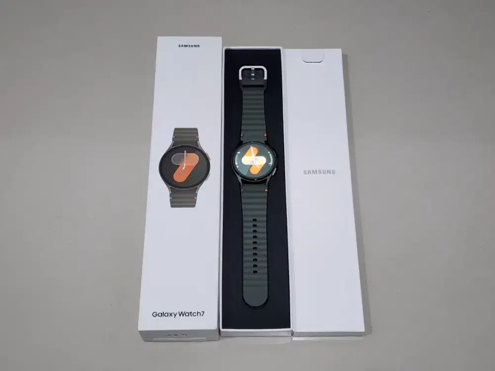 Samsung Galaxy Watch 7 40mm, Resmi Sein Okt 26, Like New, Fullset Ori