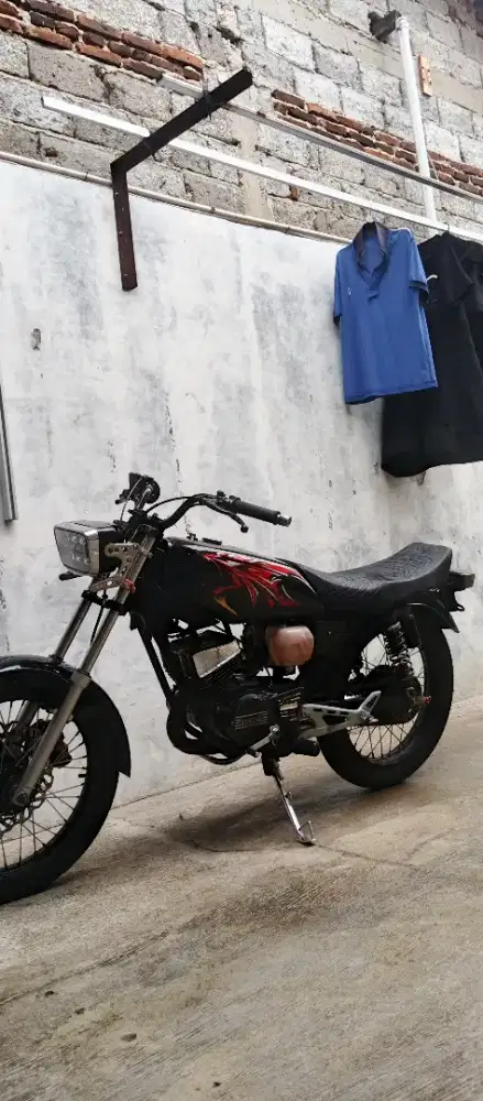 Barang bagus sudah pakai mesin ori RX king yang minat langsung wa saya