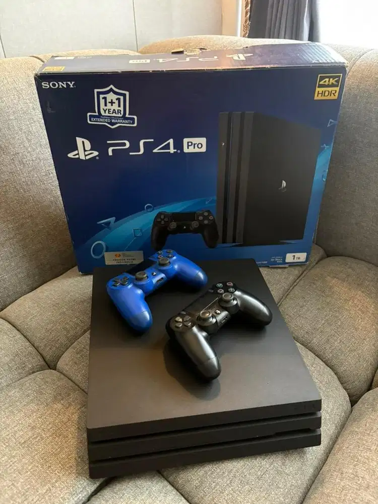 Di jual PS4 PRO 1TB
