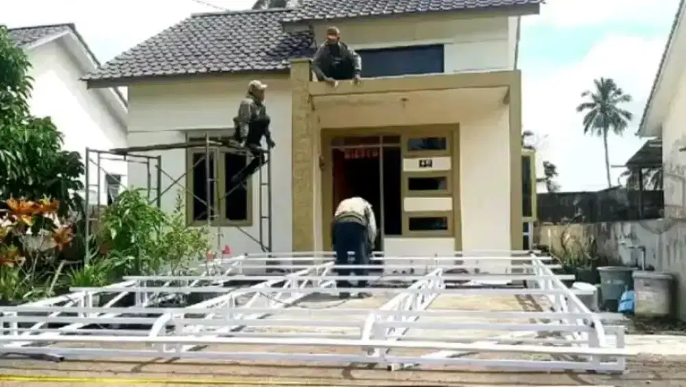 Tukang las panggilan