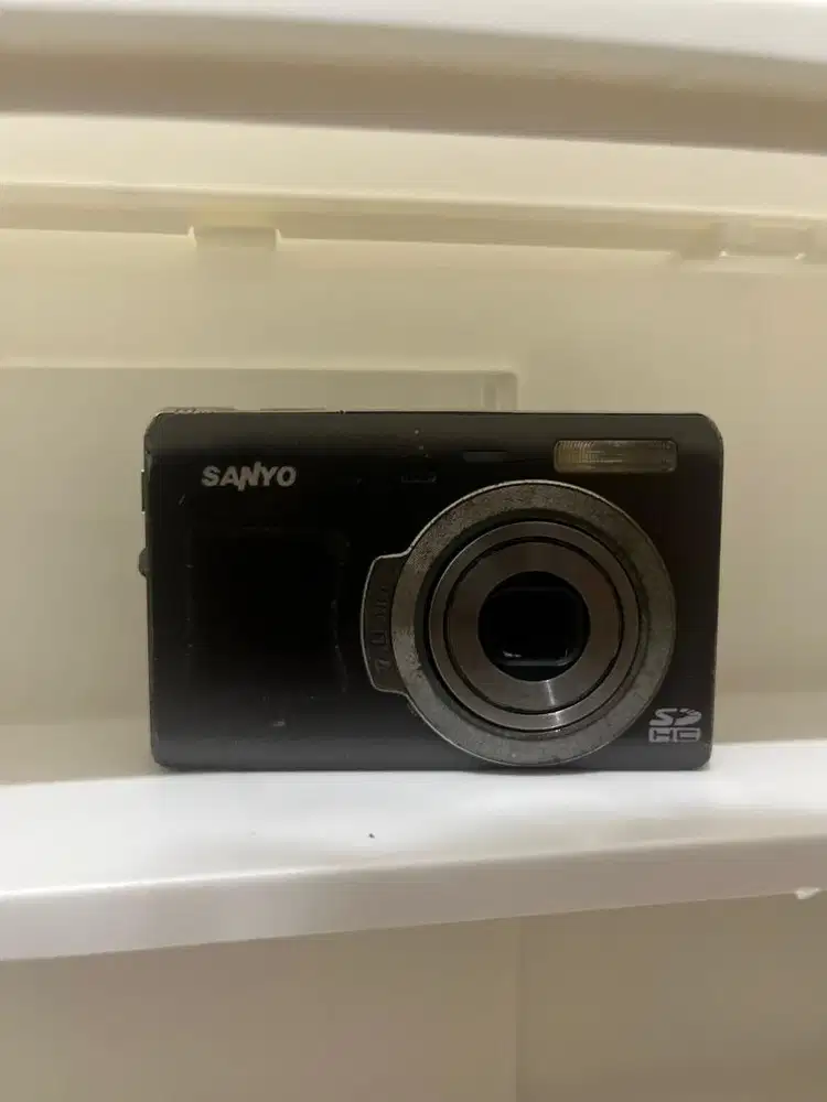 Digicam Sanyo VPC T700 (Rare)