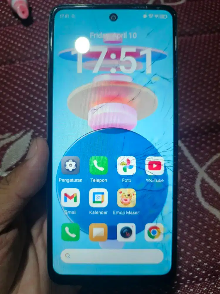 Itel RS4 8/128 minus