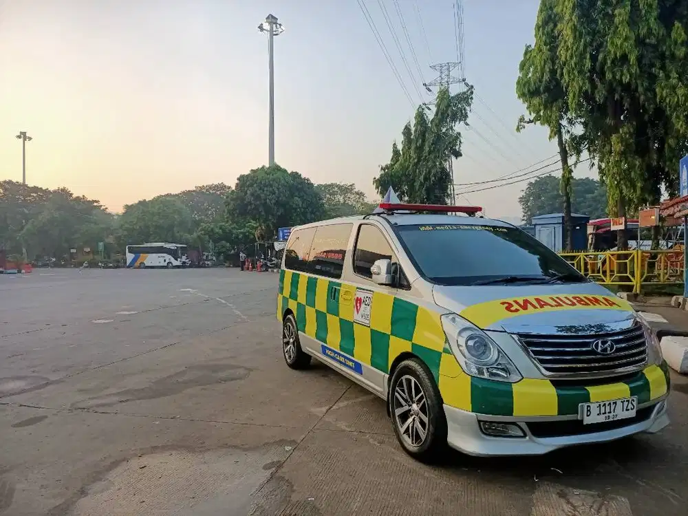 Dijual Ambulans Hyundai H1 bensin At, 2012