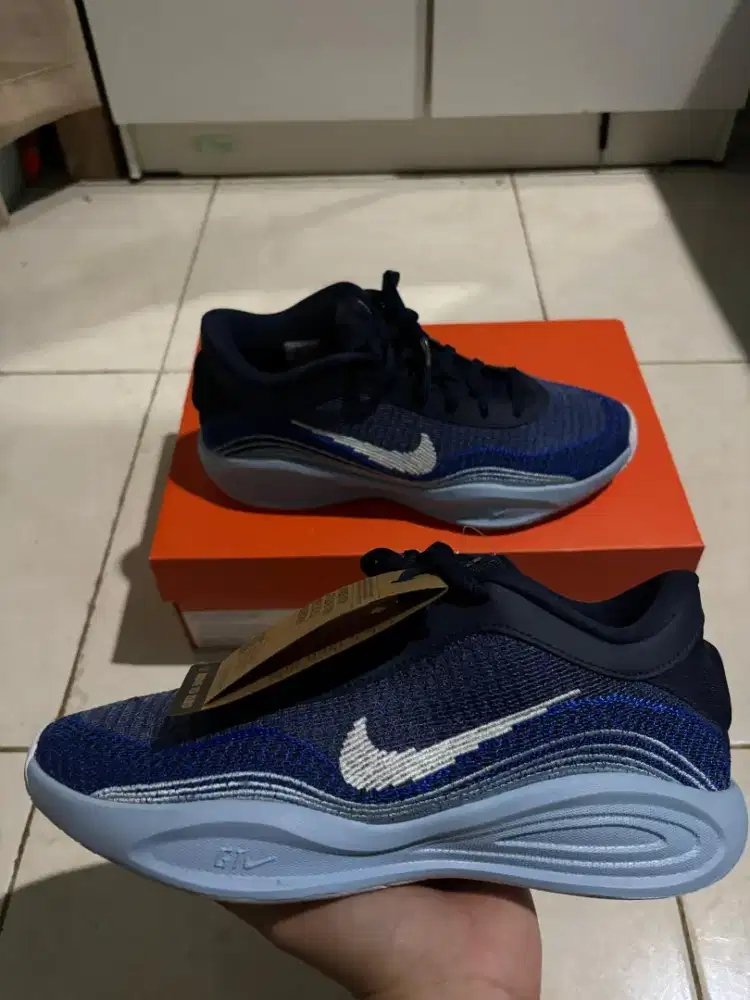 Nike GT Hustle Academy / G.T. Hustle Academy