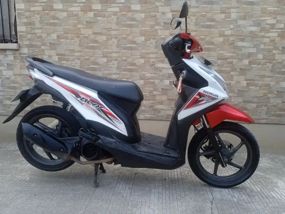 Dijual Honda Beat esp th 2016 mulus komplit PAJAK panjaaang