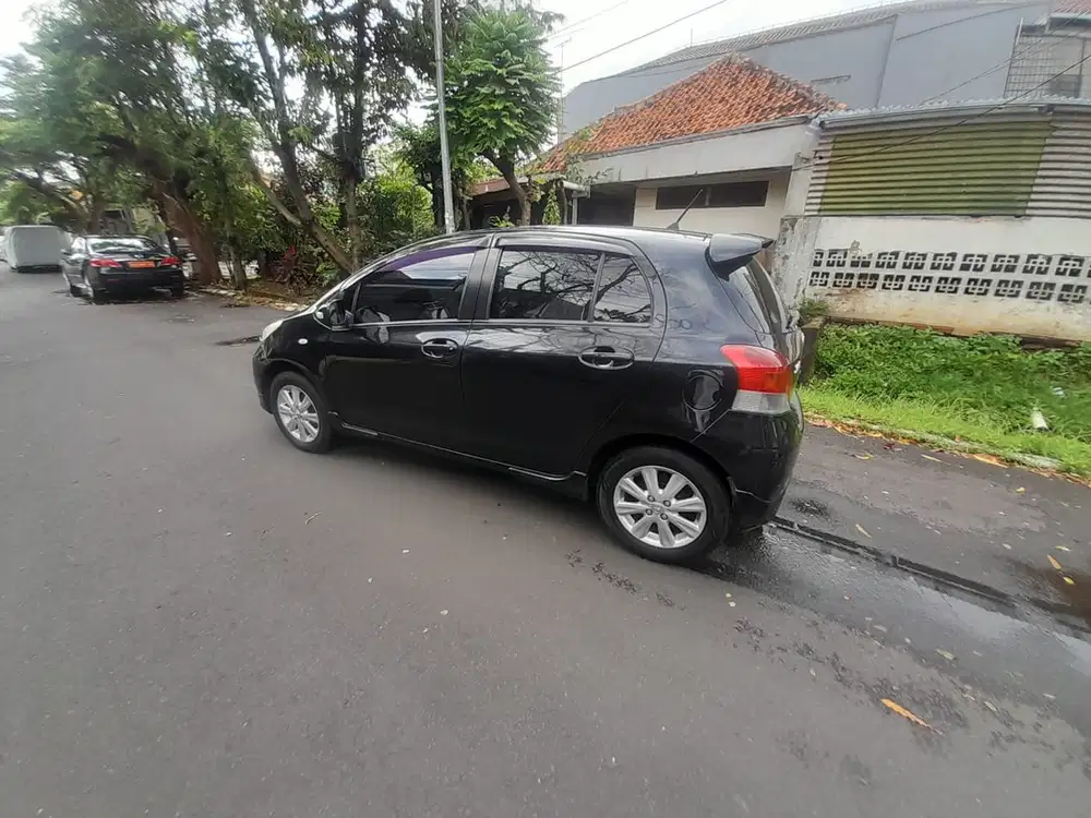 Toyota Yaris 2011 matic