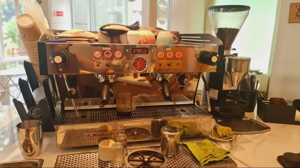 Dijual Second Mesin Espresso La Marzocco Linea PB S AV-2GR