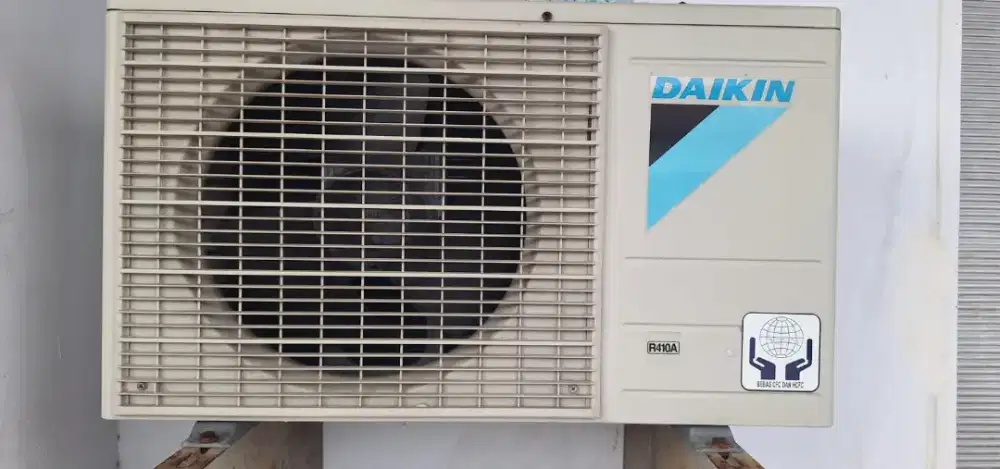 Ac daikin 1pk masih terpasang