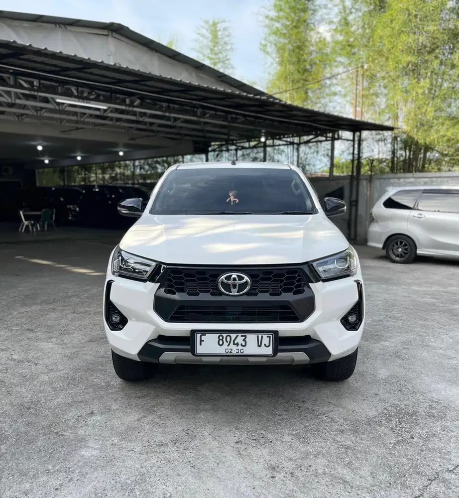 HILUX V 4X4 2024 Automatic Km 18 Ribu Servis Ricord toyota