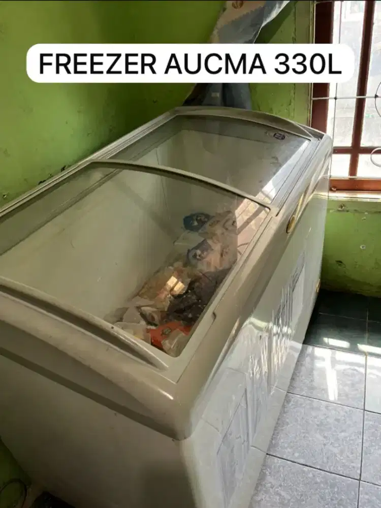 Freezer Aucma 330 lt